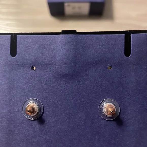 Swarovski Rose Gold crystal oval studs - Picture 2 of 6